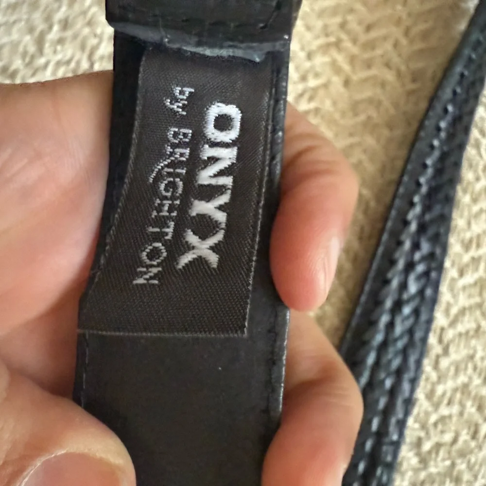 Vintage Onyx Brighton golf detail. Braided Black Leather Belt